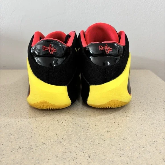 Nike Zoom Freak 1 Glo Black 13 Clean Rare Giannis Basketball Sneakers 🔥 - Picture 6 of 16